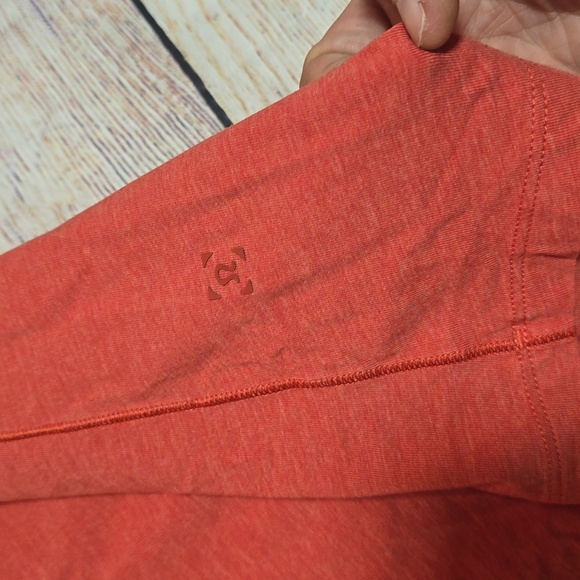 Lululemon Mens Shirt - Picture 3 of 4